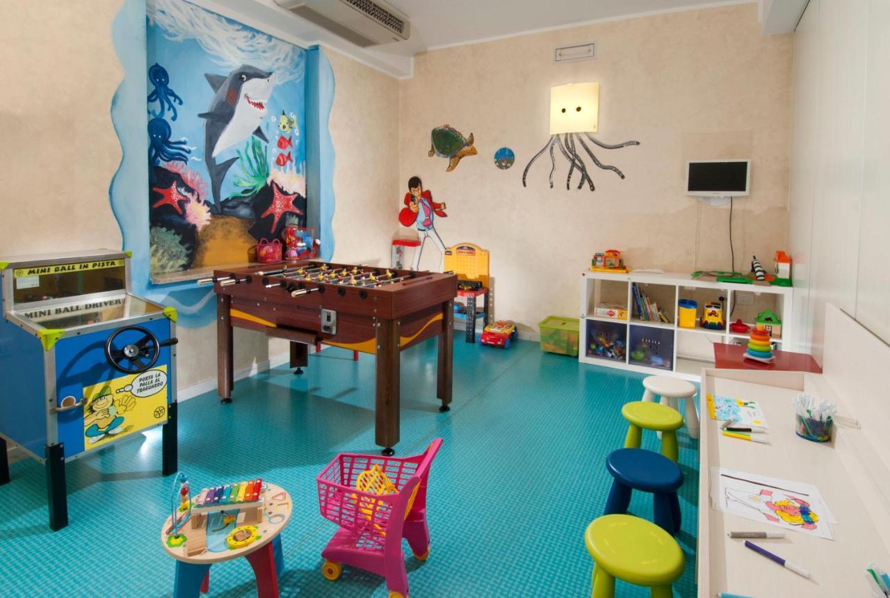 Hotel Prestige Каттолика Экстерьер фото
