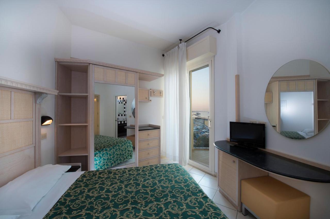 Hotel Prestige Каттолика Экстерьер фото