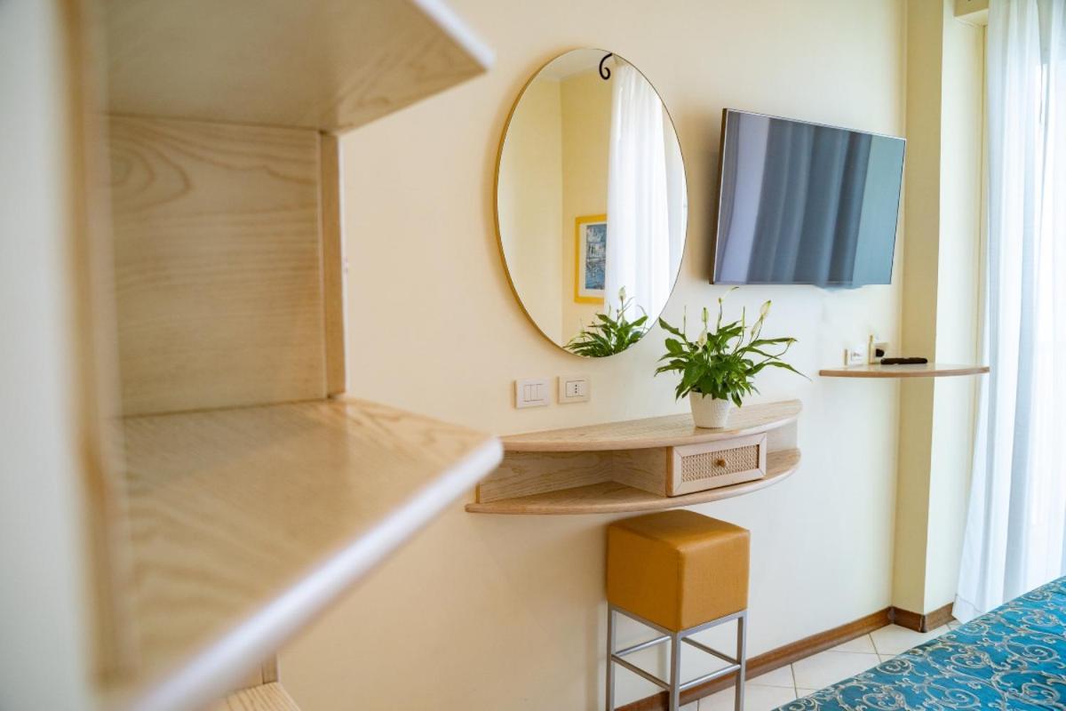 Hotel Prestige Каттолика Экстерьер фото