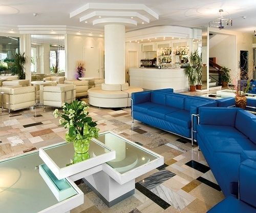 Hotel Prestige Каттолика Экстерьер фото